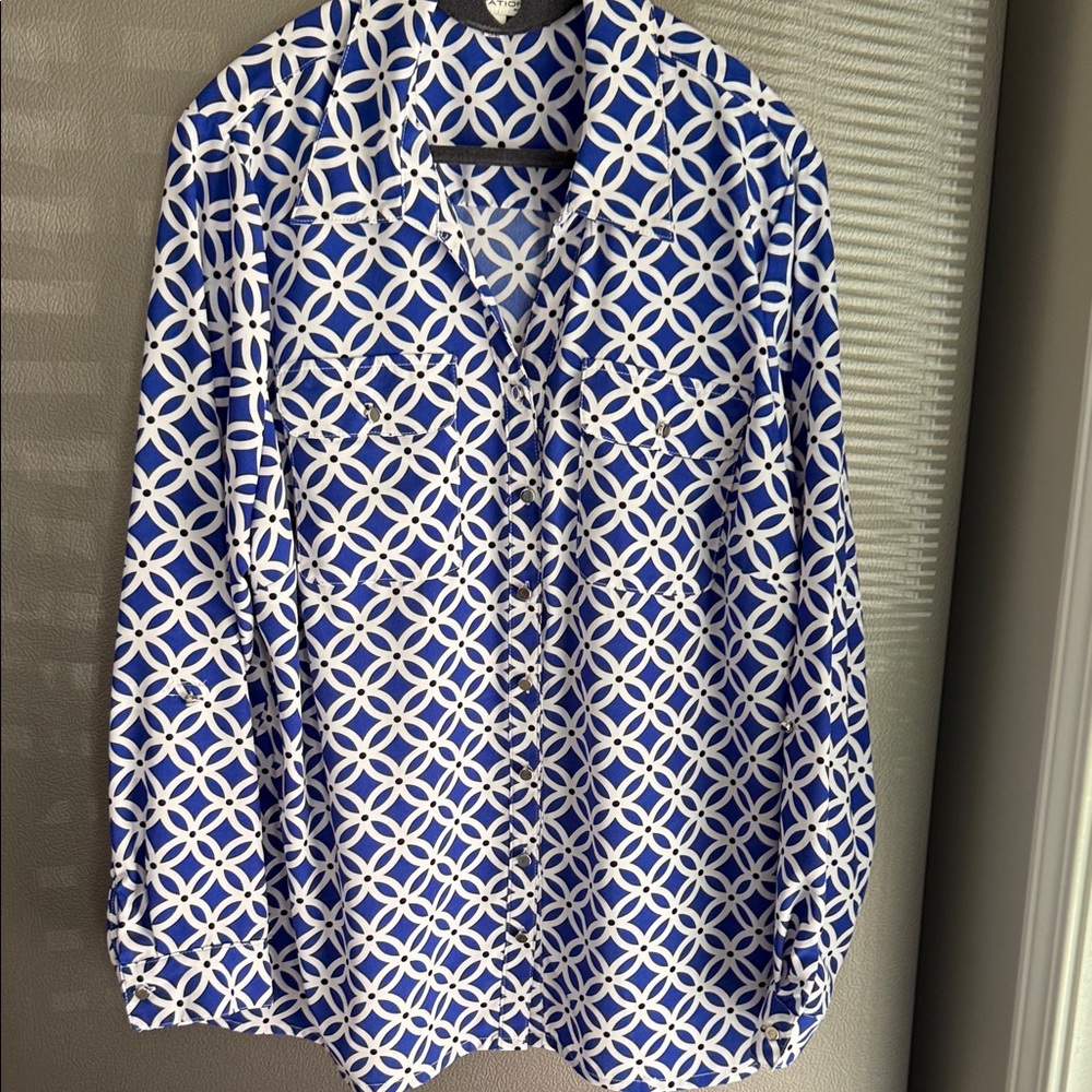Blue and White Geometric Pattern Shirt